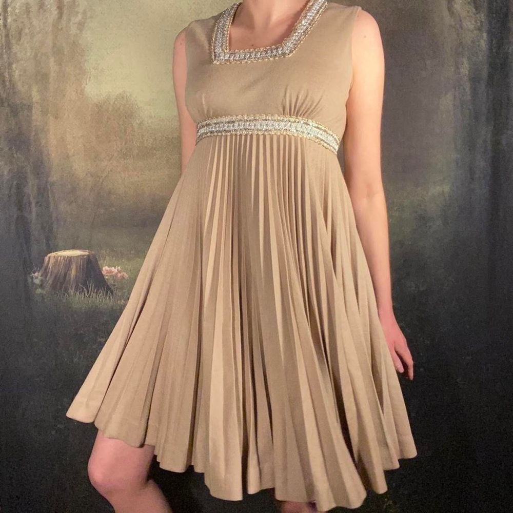 1960s/1970s VINTAGE HIGH-WAISTED WOOL PLEATED GLITTER TAUPE MR MORT MINI DRESS